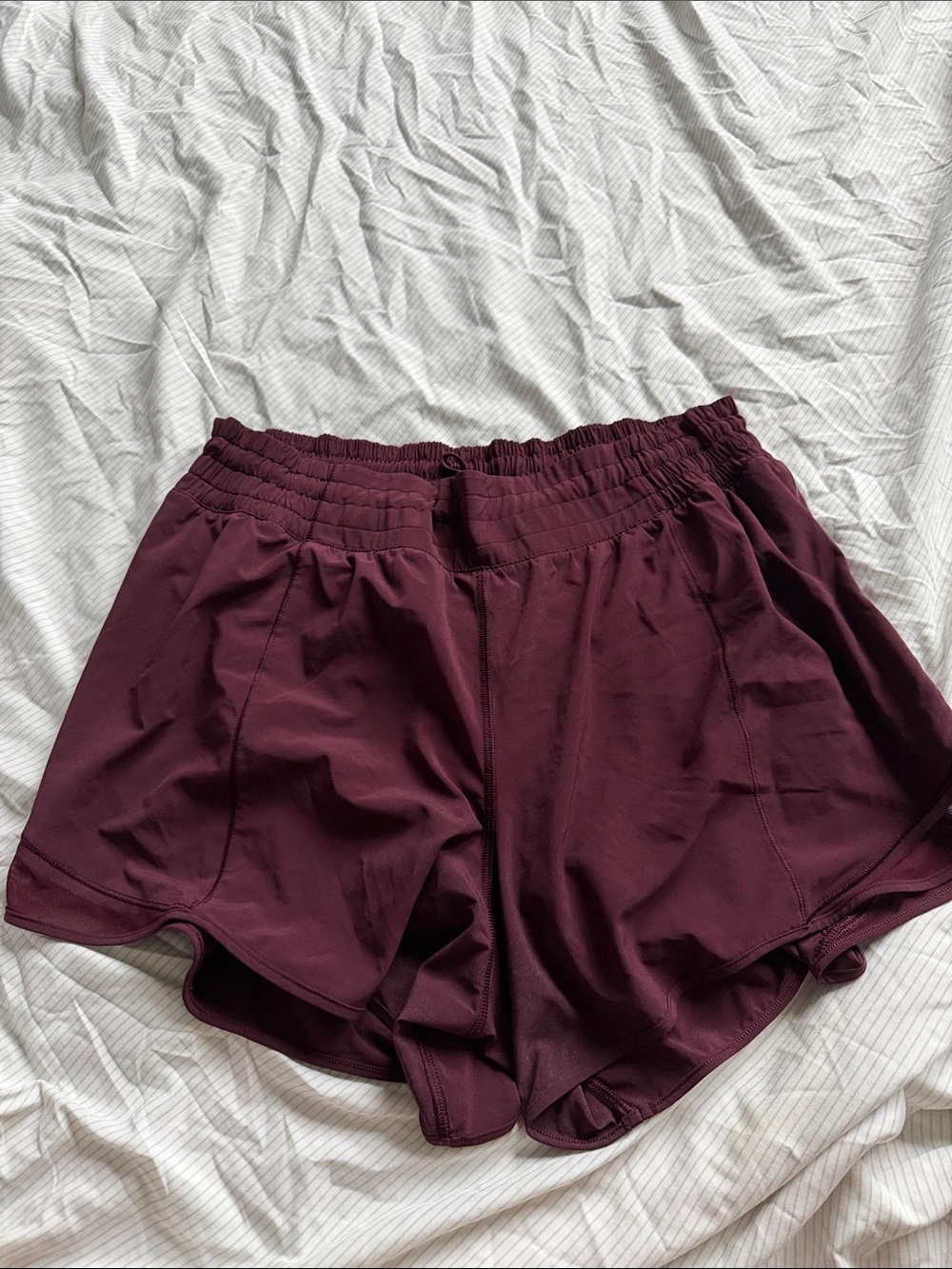 Lululemon Hotty Hot High Rise 4”